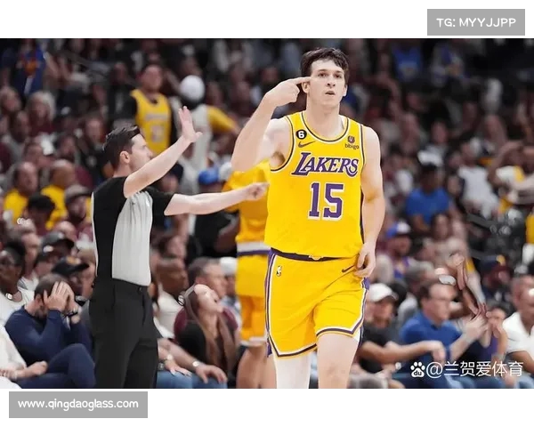 NBA官方播客解析赛季热点话题与明星球员精彩表现 NBA官方播客解析赛季热点话题与明星球员精彩表现